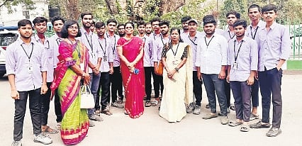 The visit served as an educational experience for the students, fostering their understanding of the legislative system and inspiring them to take an active interest in governance and policy-making.