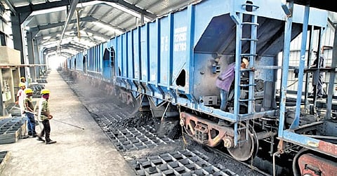 Freight revenue rose to Rs 4239.74 crore, marking a 4.3% increase from the previous year’s Rs 4062.26 crore. 