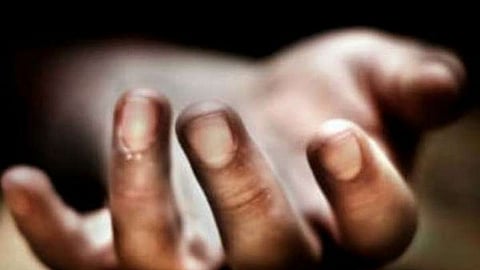 The deceased was identified as Haribandhu Sahu (72), a resident of Brahmanpadar village. 