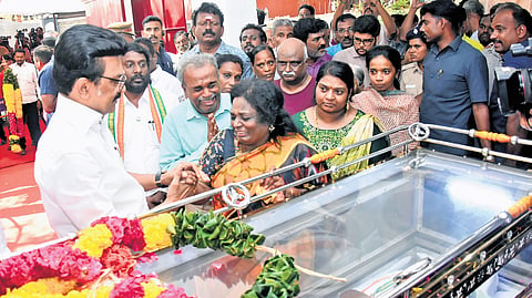 Chief Minister MK Stalin consoles BJP leader Tamilisai Soundararajan while paying respects to Kumari Ananthan.