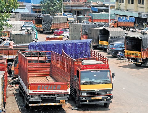 Traffic-related issues are reported in mid-town areas while frequent road accidents occur near Dhepguda, Sadar police station, and bus stand areas due to truck parking. 