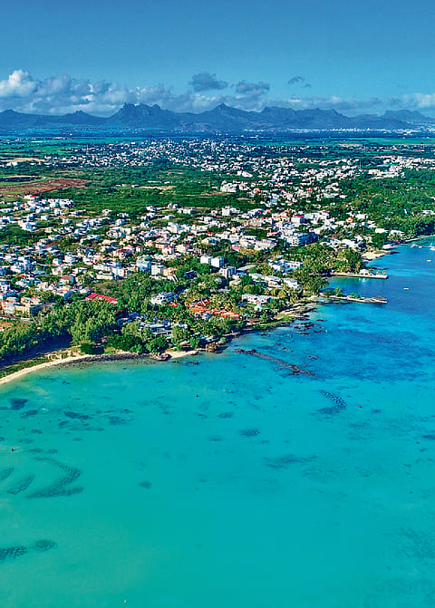 Harnessing nature-based solution for coastal cities 
to combat climate risk