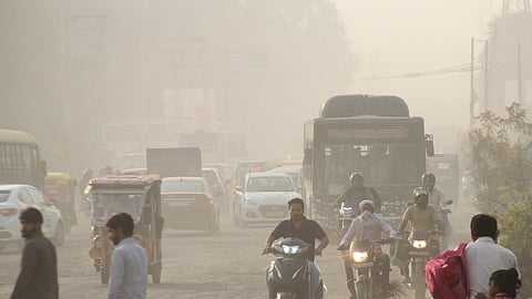 Delhi air pollution.