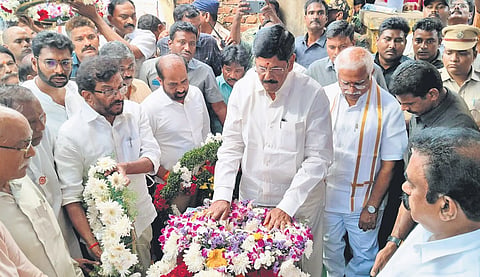Deputy Chief Minister K Pawan Kalyan paid last respects to Somishetty Madhusudhan Rao, a software engineer from Kavali, who fell victim to the terrorist attack.