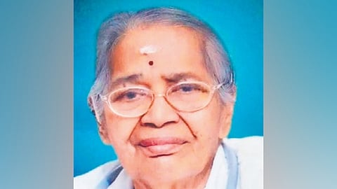 Dr R Kousalya