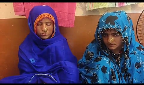 The brides Karam Khatun (21) and Sachul (22) who married Cousins Saleh Mohammad and Mushtaq Ali, residents of Devikot in Jaisalmer. 