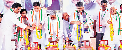 Chief Minister Siddaramaiah, Deputy Chief Minister DK Shivakumar, AICC general secretary Randeep Singh Surjewala, and others participate in a protest organised by the Congress against the Centre over price rise, in Belagavi on Monday 