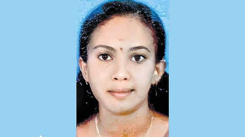 Thushara died on March 21, 2019, in Oyoor.