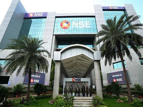 Indian stock markets open flat, reflecting mixed global cues, cautious investor sentiments