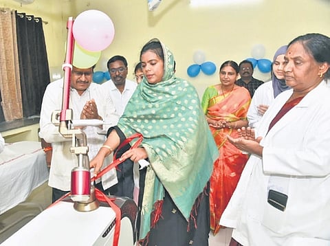 Collector Ansariya inaugurates free screening camp for cleft lip & palate at Ongole GGH 