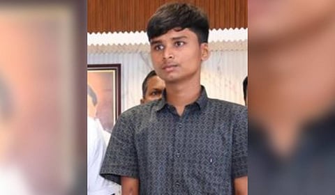 Keerthi Varma of Krishnagiri lost both hands and three toes on his left foot after an electrocution incident at a poultry farm in Hosur when he was three. 