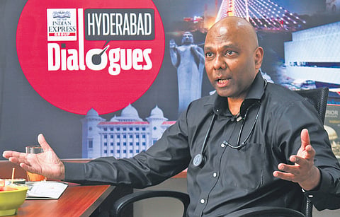Dr Ravi Andrews
