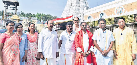 ISRO Chairman Narayanan, along with his team, visits Tirumala on Friday 