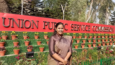 MV Nila Bharathi is Tamil Nadu's top scorer in the IFS exam, with an All India Rank of 24. 