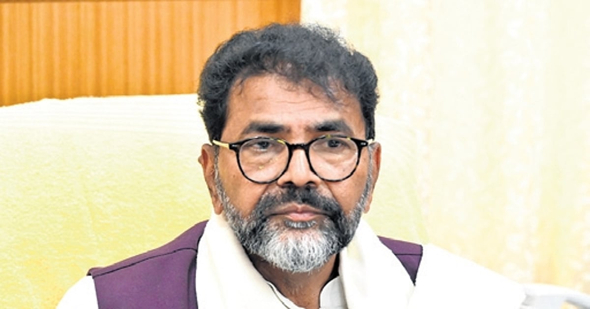 Karnataka: NDA says gift coupons, cash distributed to voters