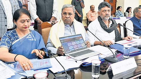 Chief Minister Siddaramaiah, DyCM DK Shivakumar, Chief Secretary Shalini Rajneesh and other ministers during a review meeting at Vidhana Soudha in Bengaluru on Friday.