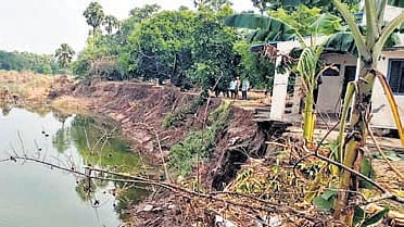 The erosion-hit Edlanka island village in Krishna district.