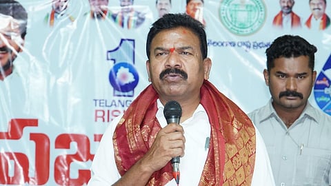 Manakondur legislator Kavvampalli Satyanarayana 
