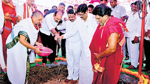 Endowments Minister Anam Ramanarayana Reddy and Law Minister NMD Farooq laid stone to various works at the Mahanandi temple on Monday.
