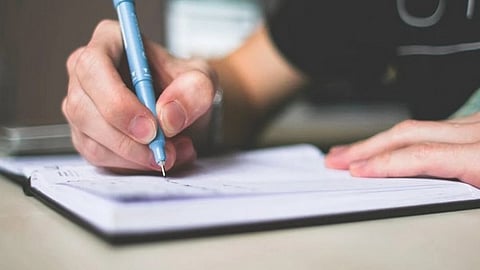 According to the National Family Health Survey (2019-20) figures, the percentage of literate women is 76.7% versus men 88.5% (a gap of 11.8 pp). 