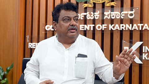 Speaking to reporters at the Congress Bhavan in Mysuru on Wednesday, Patil alleged that the Centre was favouring states aligned with the BJP. 