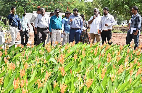 With the deadline for the completion of the Semmozhi Park nearing, the Coimbatore City Municipal Corporation CCMC Commissioner along with other officials inspected the ongoing project works today. 