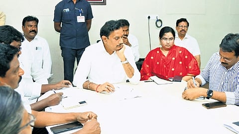 Chinni added that he is also personally committed to public welfare through initiatives under his Kesineni Foundation. 