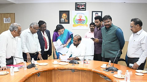 Health Minister Satya Kumar Yadav on Wednesday held a review of Dr. NTR University of Health Sciences, marking what officials confirmed as the first-ever performance assessment at the ministerial level since the university's establishment in 1986. 