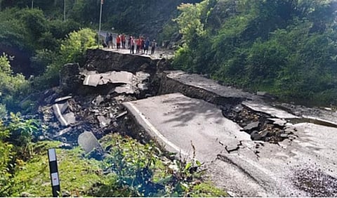 Continuous downpours are also causing persistent problems at Netala, Papargad, Bishanpur, and Helgugad. 
