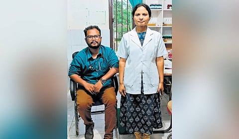Dr Prasanna Kumar Suna and staff nurse Sindhulata Jani 