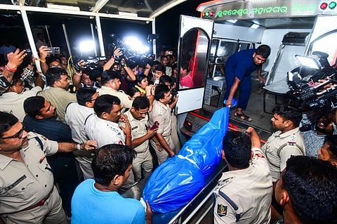 File | FM Autonomous College self-immolation case victim's mortal remains being taken from mortuary to Balasore for last