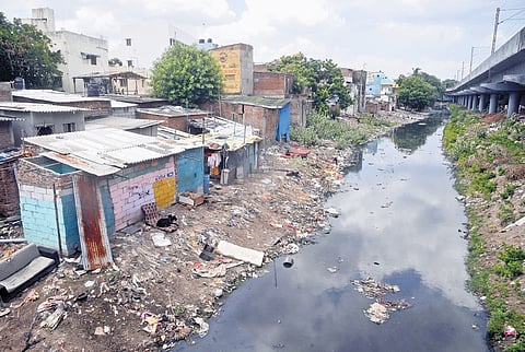 Houses along the Buckingham Canal at Triplicane in Chennai, where eviction drive will be carried out soon 