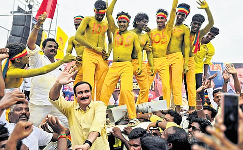 PMK president Anbumani leading the protest in Villupuram on Sunday 