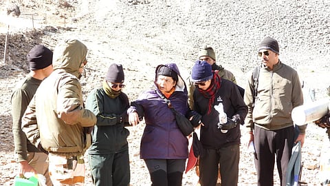  Senior BJP leader and former Union Minister of State Meenakshi Lekhi sustained a serious back injury after falling from a horse in Darchen, Tibet