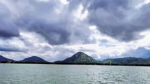 To mark the birth anniversary of Rajendra Chola, Rs 12 crore 
will be spent on renovating Ponneri lake in Ariyalur 