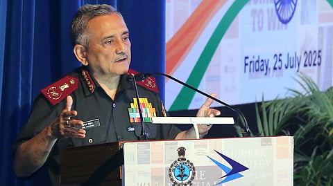General Anil Chauhan, Chief of Defence Staff delivered the keynote address at the Capstone Seminar of No. 4 Warfare & Aerospace Strategy Programme. 