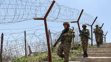 Two terrorists killed, Army foils infiltration bid  in J&K's Bandipora
