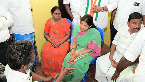 Thoothukudi MP Kanimozhi Karunanidhi meets parents of honour killing victim C. Kavin Selvaganesh at Arumugamangalam.