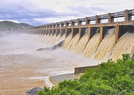 The state government issued a GO on Thursday to dredge the canals under the Parambikulam-Aliyar Project 