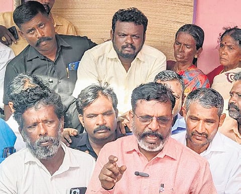 VCK chief Thol Thirumavalavan with Kavin’s father 