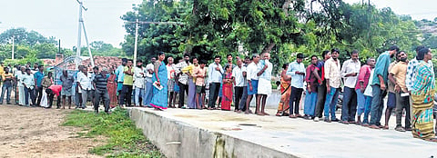 Due to insufficient stocks, farmers waiting in long queues to collect urea has become the order of the day in villages across the state