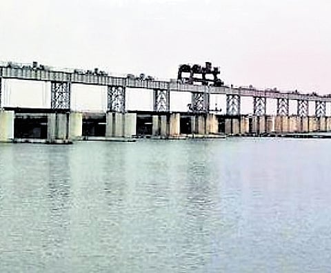 The BJD veteran asked whether Chhattisgarh would halt ongoing construction of barrages and anicuts on Mahanadi and its tributaries during the negotiation period. 