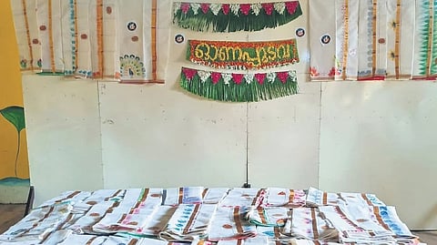 Ponnadas with various patterns