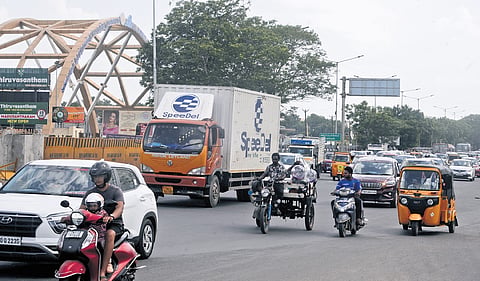 While the road widening has eased peak hour traffic between Tambaram and Chengalpattu, overall congestion has not reduced much 