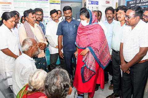 Prakasam District Collector A Thameem Ansariya, along with other district officers, visited Mundlamuru on Wednesday for a whirlwind tour. 