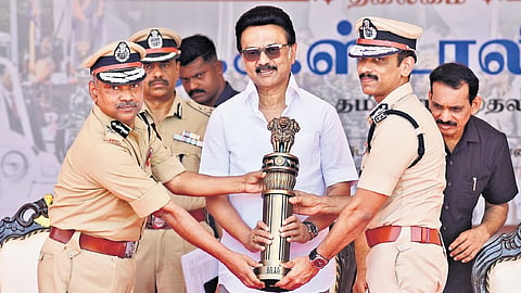 CM with police officers at the Rajarathinam stadium  on Wednesday.