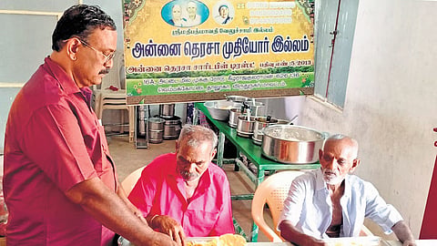 The Mother Teresa Old Age Home near Vembakottai now looks after 17 abandoned seniors.