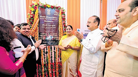 Delhi Chief Minister Rekha Gupta laid the foundation stone of Delhi’s first multi-level electric bus depot at Hari Nagar on Monday.