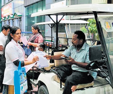 Nurses campaigning at the Rajiv Gandhi Government General Hospital