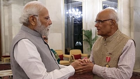 Prime Minister Narendra Modi with Kannada novelist S L Bhyrappa.